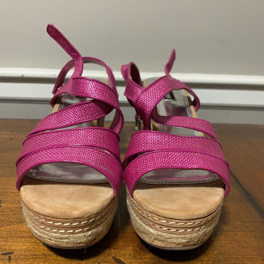 White House Black Market fuchsia wedge sandals